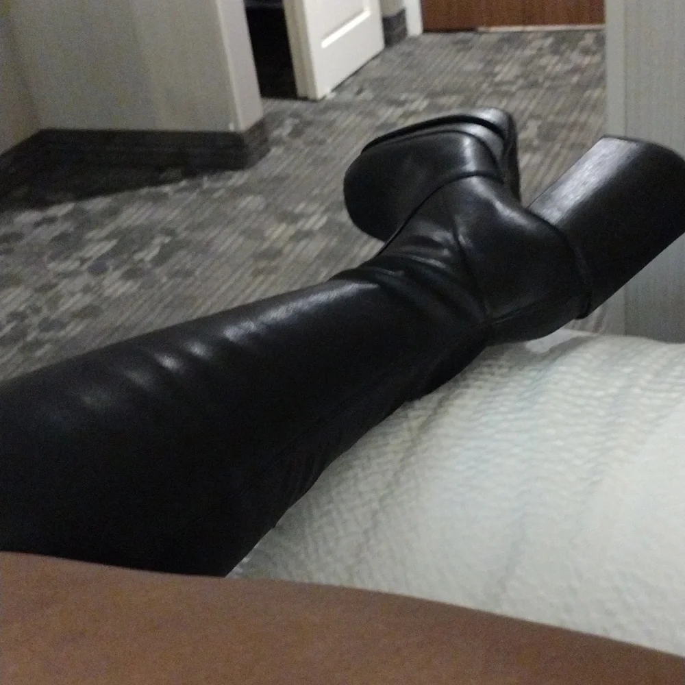 NWB Sleek Black Over the Knee Platform Boots